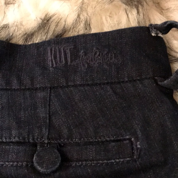 Kut from the Kloth UNIQUE Mid Rise Victoria Trouser Jean Boot Cut - Picture 4 of 5